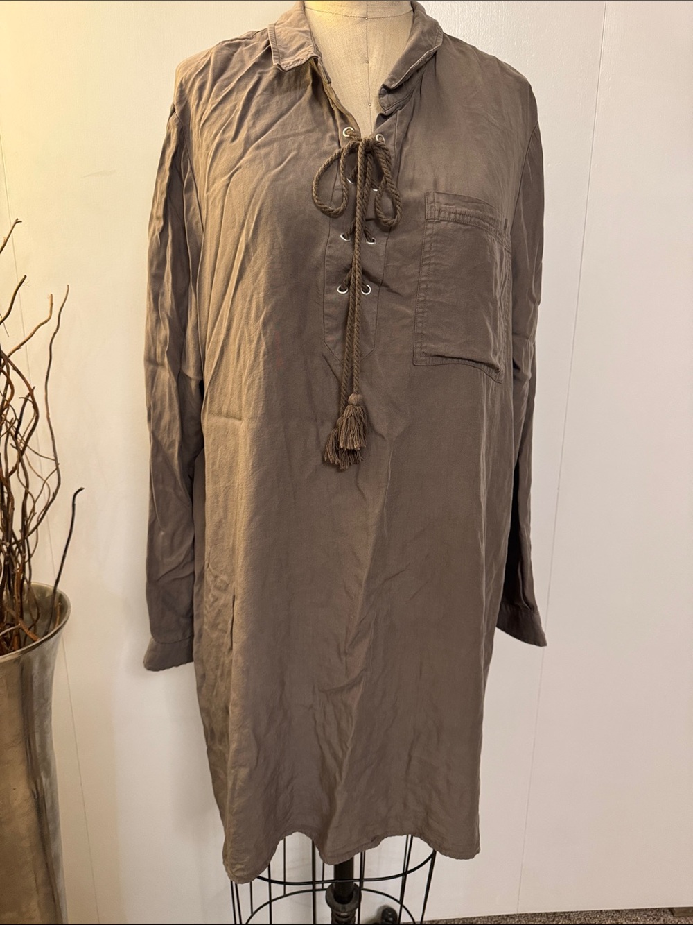 Du Jour Taupe Lace-Up Pocket Midi Dress